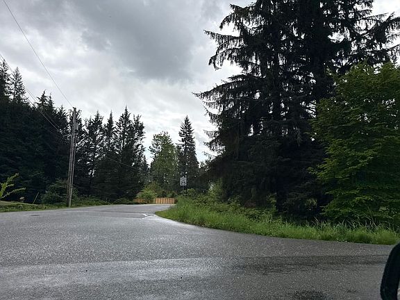 5th image of 1330 S Lake Roesiger Rd