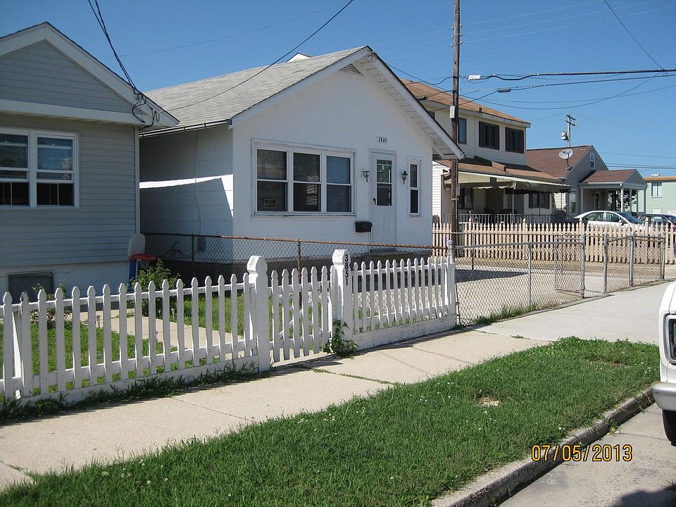 Corner Home