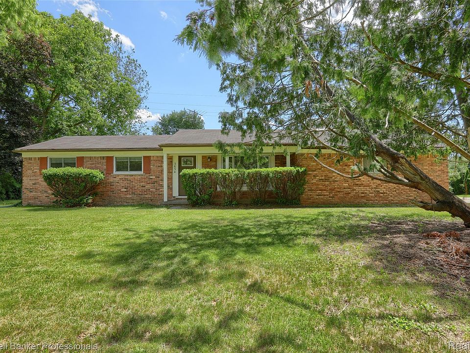 1st image of 3634 South Blvd