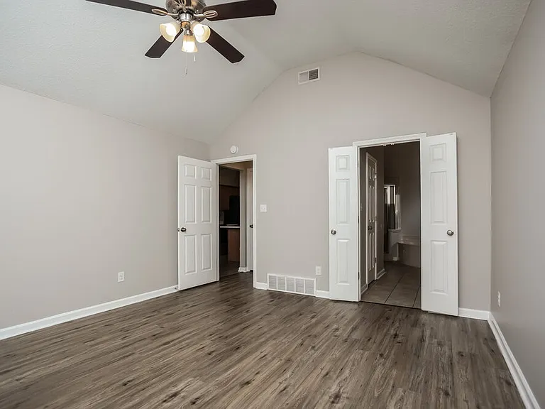 1531 Carlton Ridge Dr — Photo 9