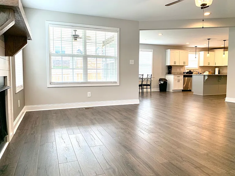 712 Banister Dr — Photo 9