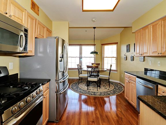 4th image of 2801 Packer Ct