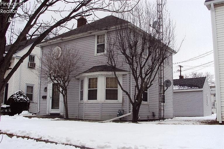 1st image of 412 Hayes Ave
