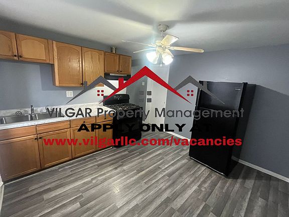 2nd image of 3828 Alder St #1R