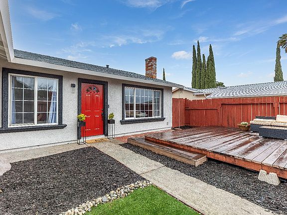 2nd image of 2212 Colfax Way