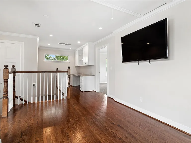 10918 Wonderland Trl — Photo 24