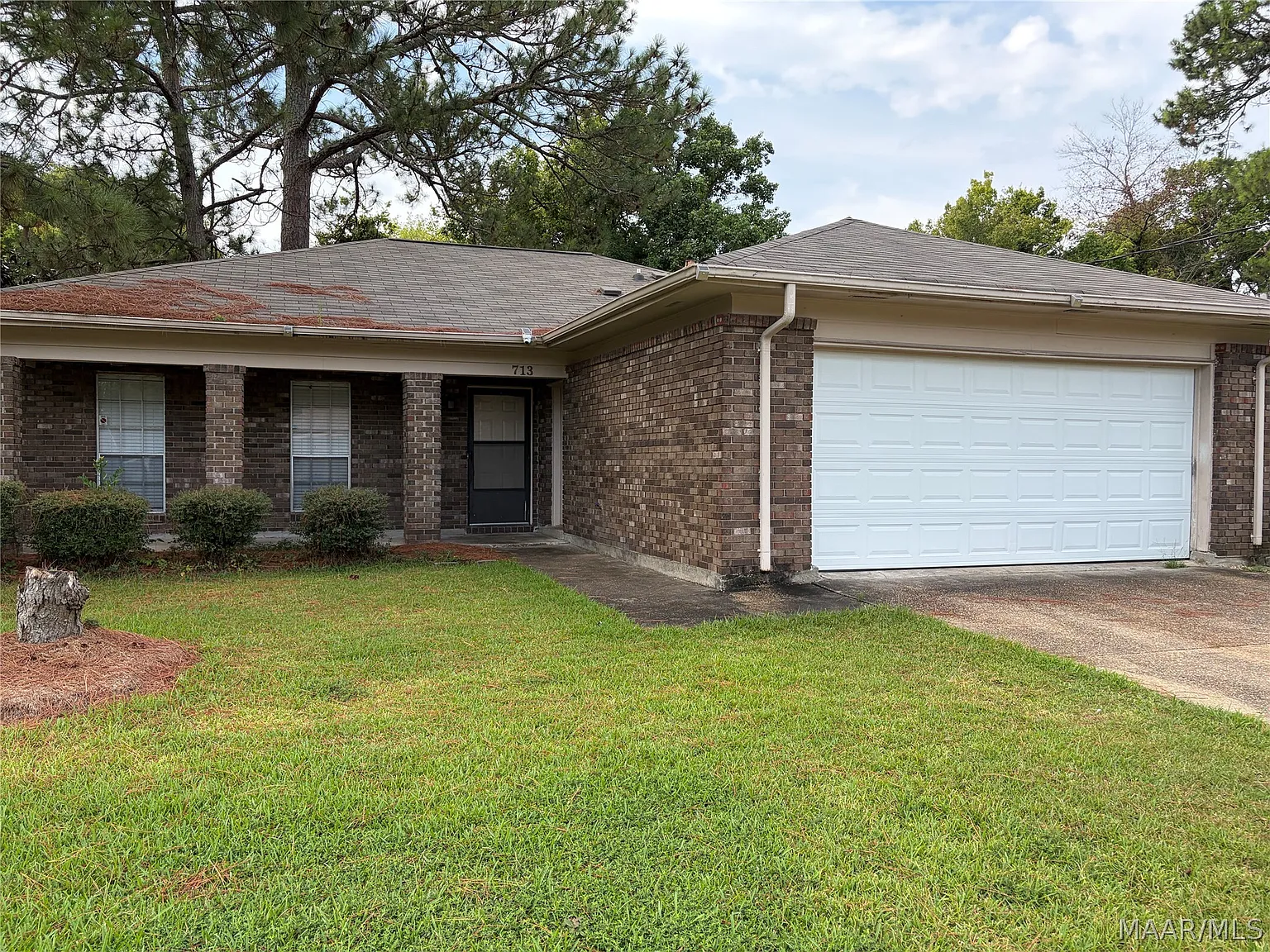 3 bed, 2.0 bath, 1489 sqft, $1,600 — Photo 1