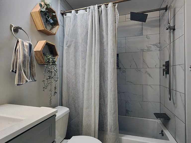 5740 Yellowrose Ct — Photo 7
