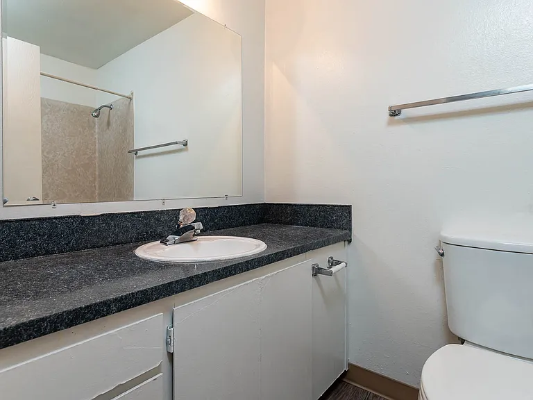 Sunset | Bathroom