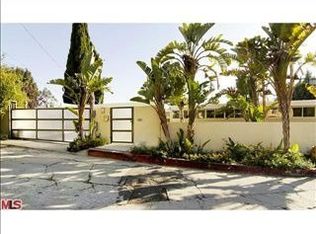 6014 Graciosa Dr, Los Angeles, CA 90068