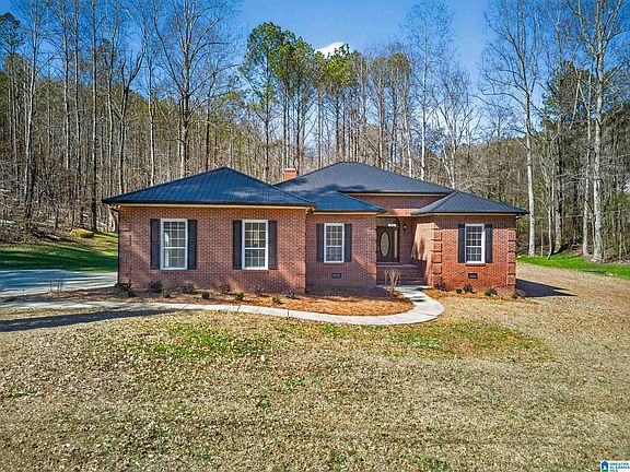 2nd image of 52 Luste Cosmos Rd