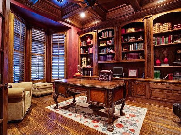 5th image of 5949 Shady Oaks Dr