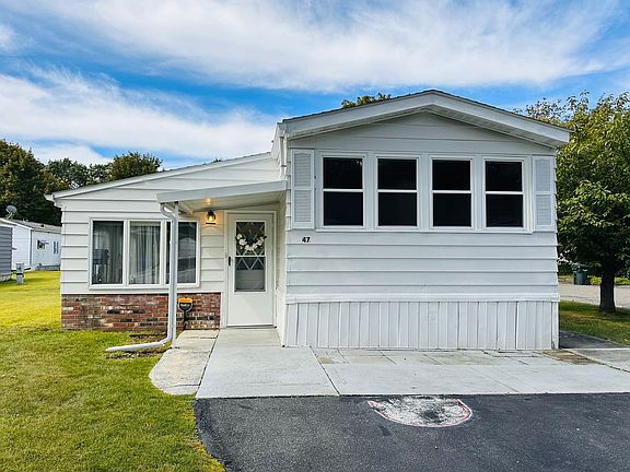 3rd image of 47 Contessa Dr