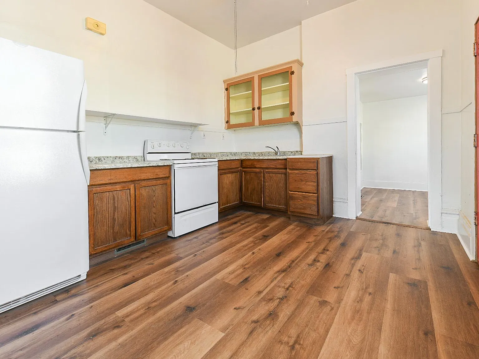 1 bed, 797 sqft, $975 — Photo 4