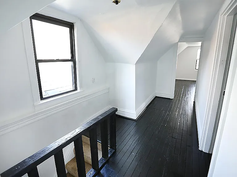714 Filbert St #2 — Photo 9