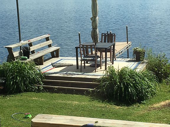 Deck + dock @ waterfront