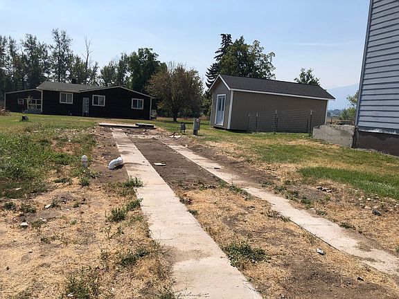 2nd image of 531 W River Rd