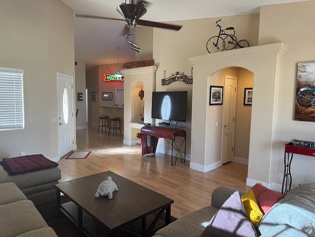 2982 Camino Del Rio — Photo 5
