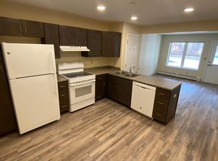 18 Chandler Ave #B-6, Plaistow, NH 03865
