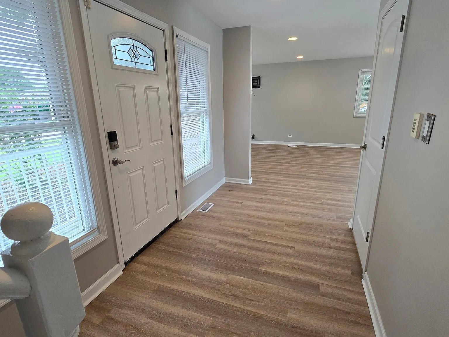Modern Single Unit Home in Glendale Heights | 1939 Woodside Lane — Photo 1