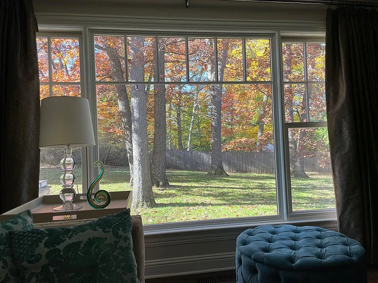 Living room picture window with views of oak savannah