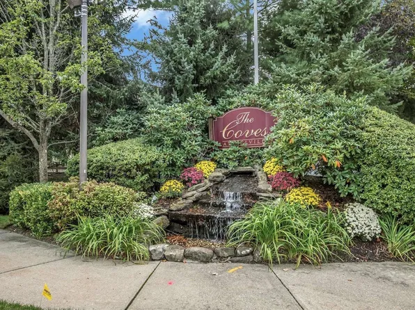 88 Morley Circle #88, Melville, NY 11747