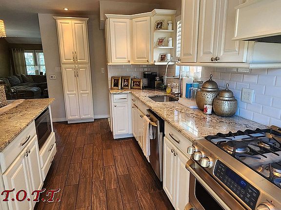 5th image of 1939 Kimball St