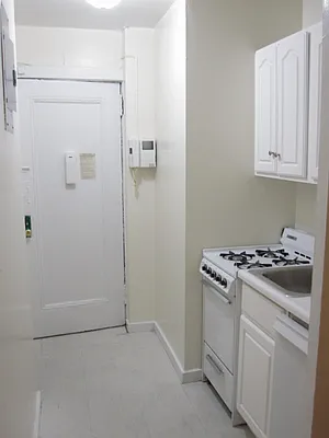 Rented by City & Suburban | media 71