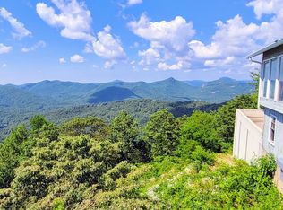 31 Tally Ho Ct, Sapphire, NC 28774