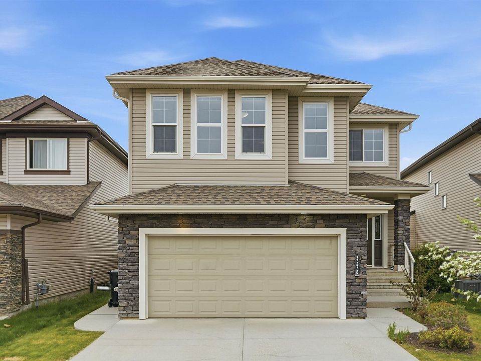 1st image of 3528 Claxton Cres SW