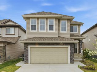 3528 Claxton Cres SW, Edmonton, AB T6W0Z6