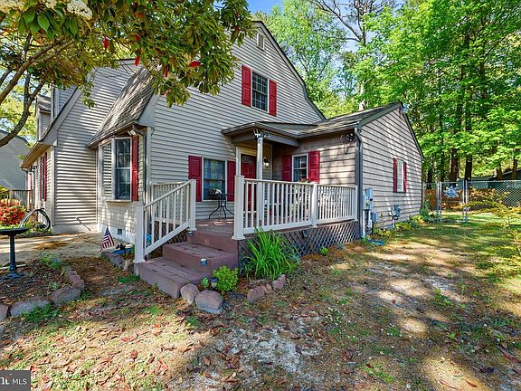 4th image of 26093 Autumn Rd