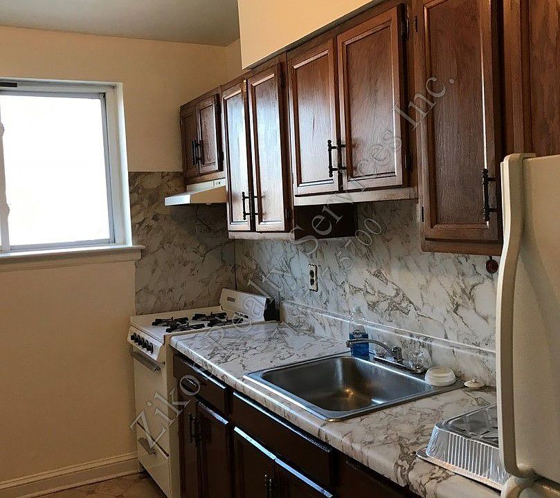 1st image of 2029 23rd St #2