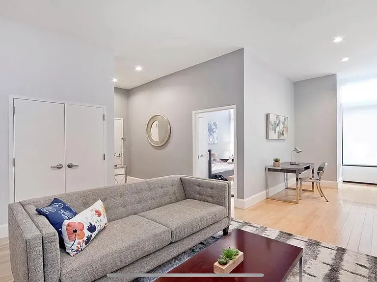 118 Greenpoint Ave #1D — Photo 2