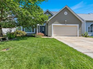 10473 Ashby Place Ln, Saint Ann, MO 63074