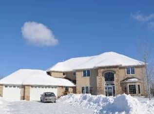 3024 Fairway Dr, Chaska, MN 55318