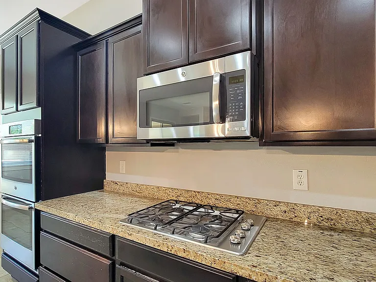 18617 W Williams St — Photo 11