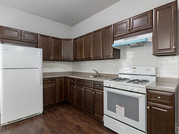 2nd image of 2248 N 18th St Floor 1