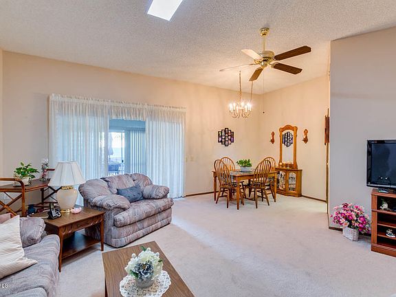 5th image of 10532 W Palmeras Dr