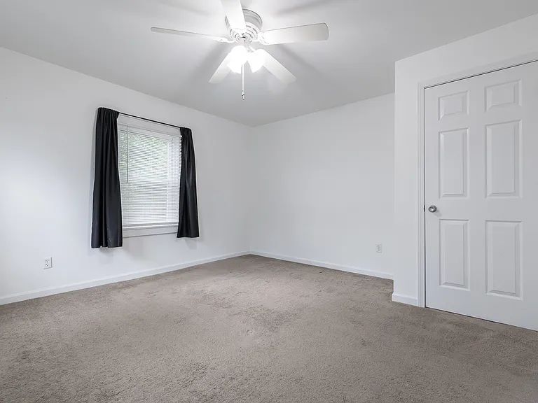 204 Walnut St — Photo 24