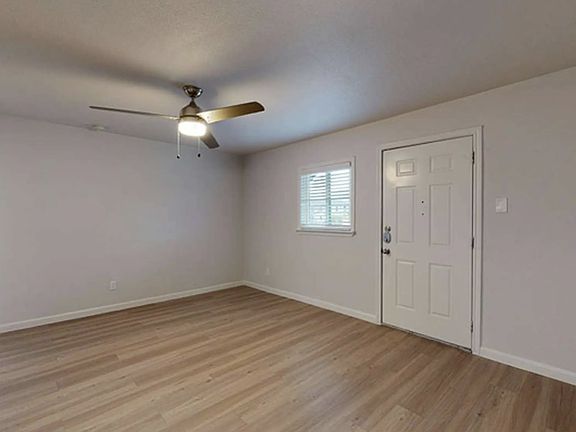 2nd image of 4711 Reiger Ave #Hi-206