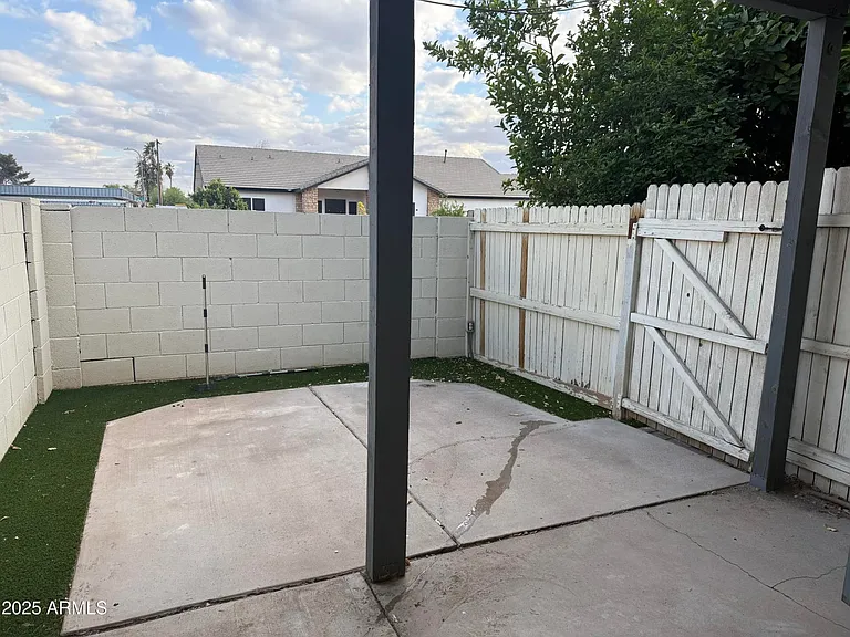 7801 N 44th Dr #1052 — Photo 7