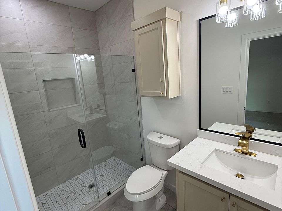 1st image of 102 Sunflower Dr #1