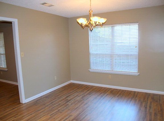 5th image of 2514 Schley Ave