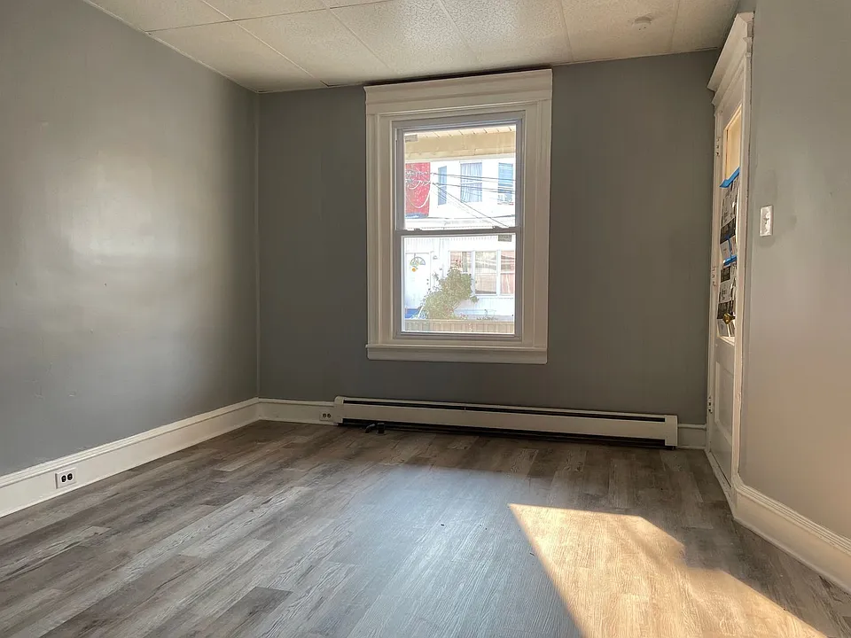 27 New St