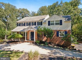 570 Fletcher Rd, Wayne, PA 19087