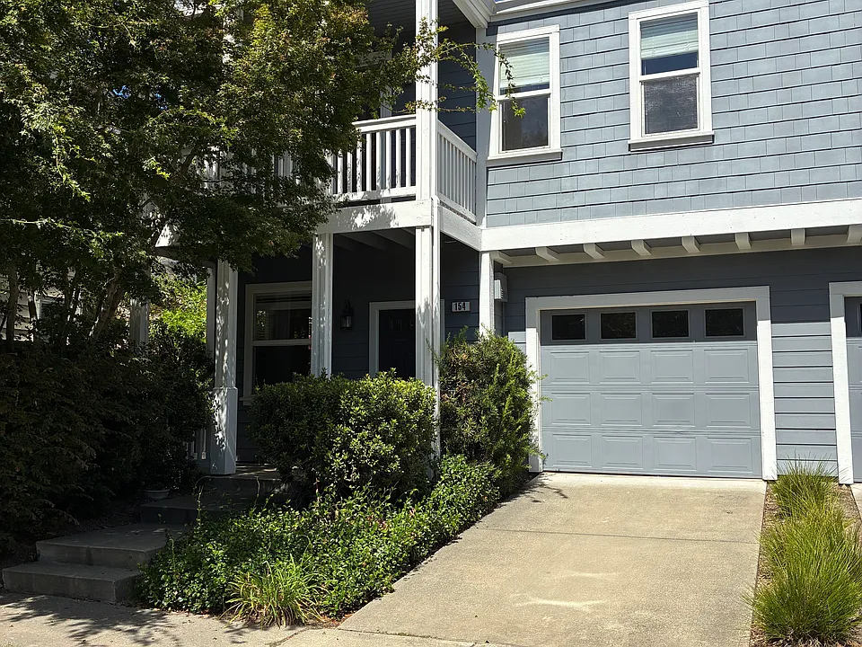 154 Piper Ln