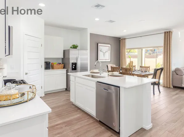 1063 S Chatfield Ave, Vail, AZ 85641