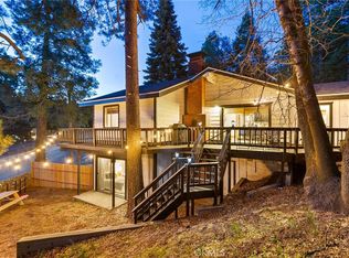 31263 Circle View Dr, Running Springs, CA 92382