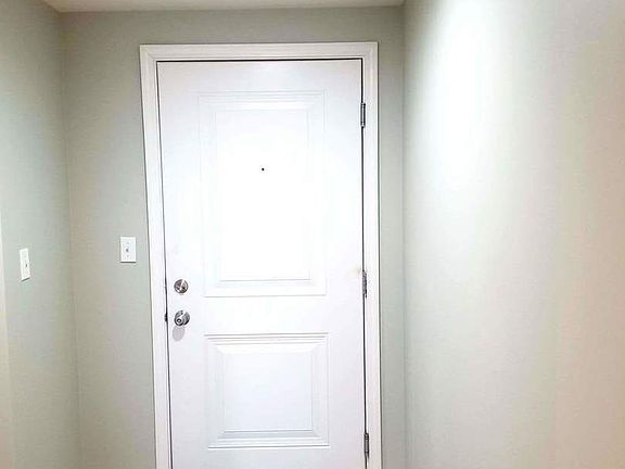 2nd image of 2272 S Archer Ave Unit 4D